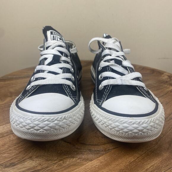 Converse Chuck Taylor All Star Ox Womens Black And White Size 7 Low Top Shoes - Picture 3 of 9
